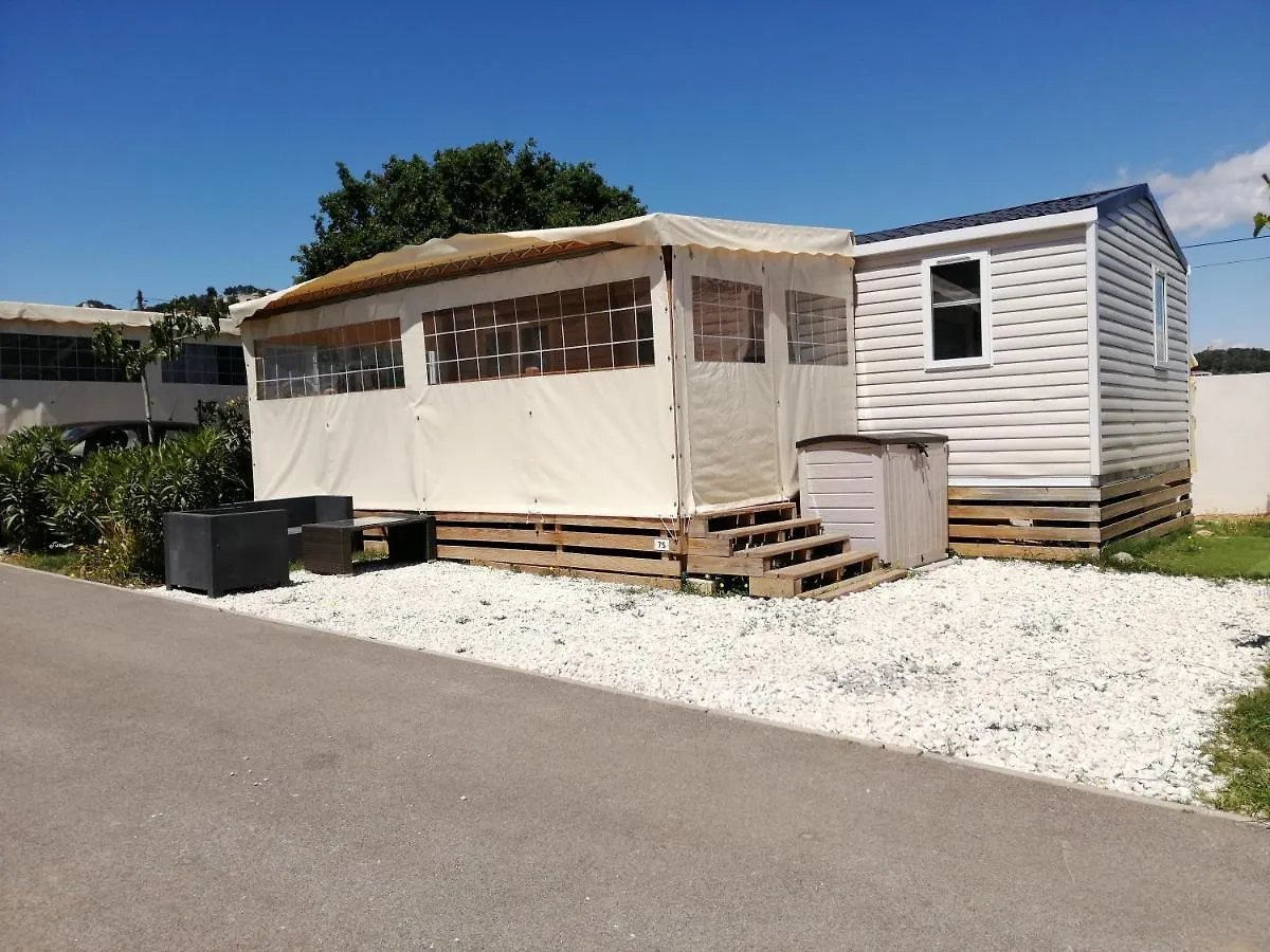 Mobile Home 3 Chambres Hyeres France