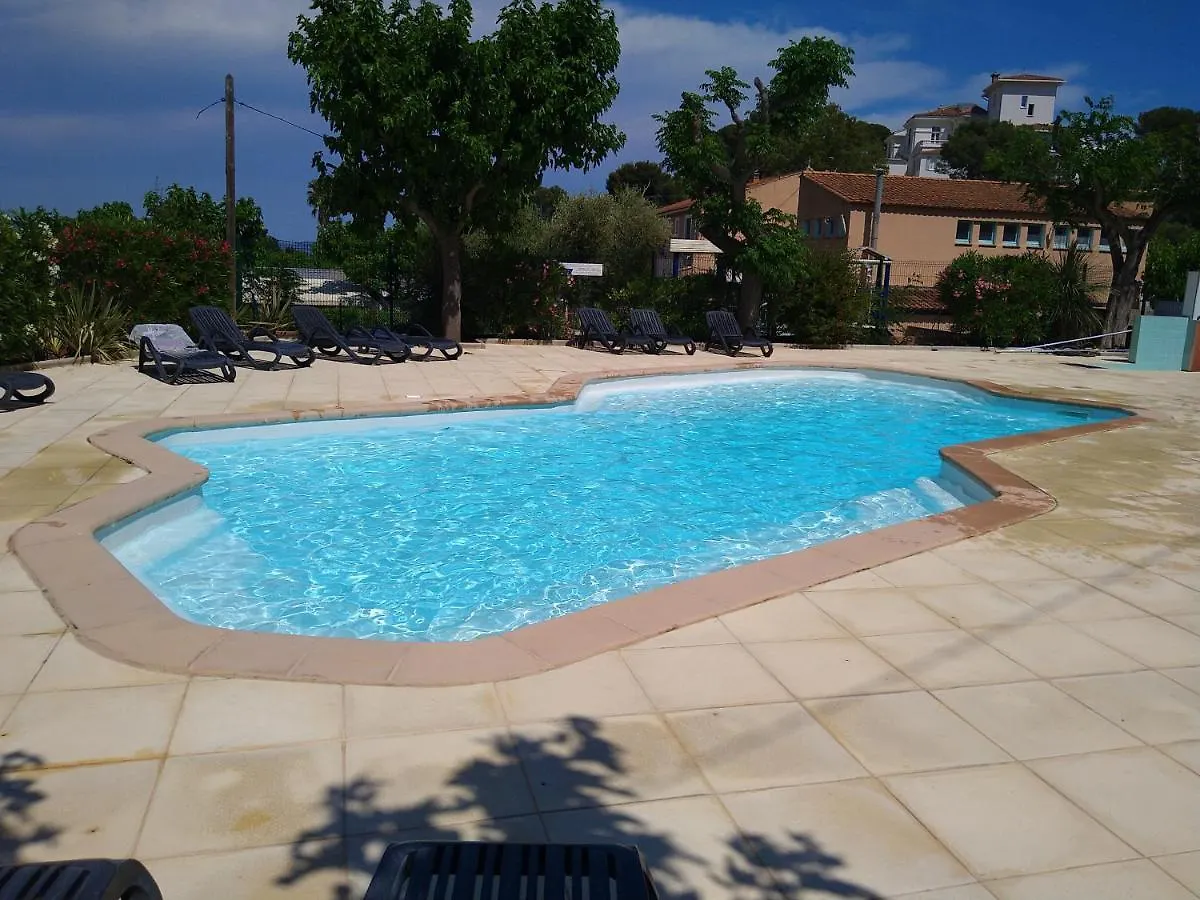 Campsite Mobile Home 3 Chambres Hyeres France